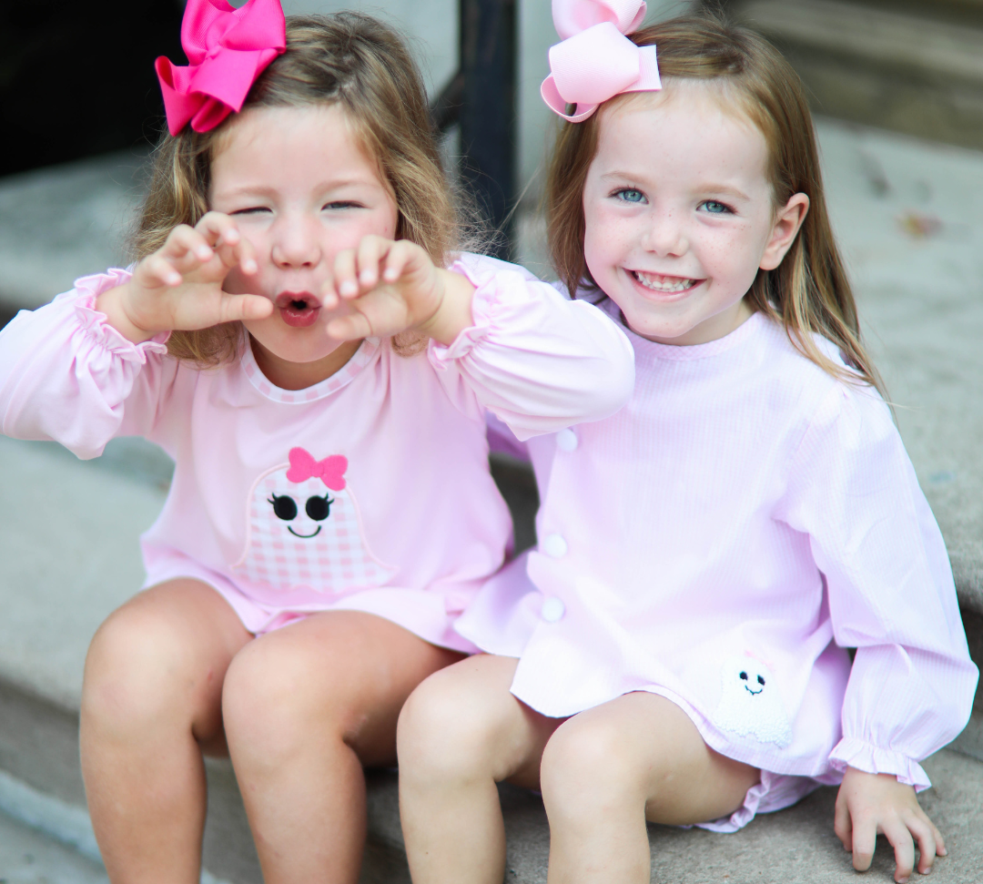 Trick-or-Treat in Style: The Cutest Halloween Looks for Kids 🎃👻