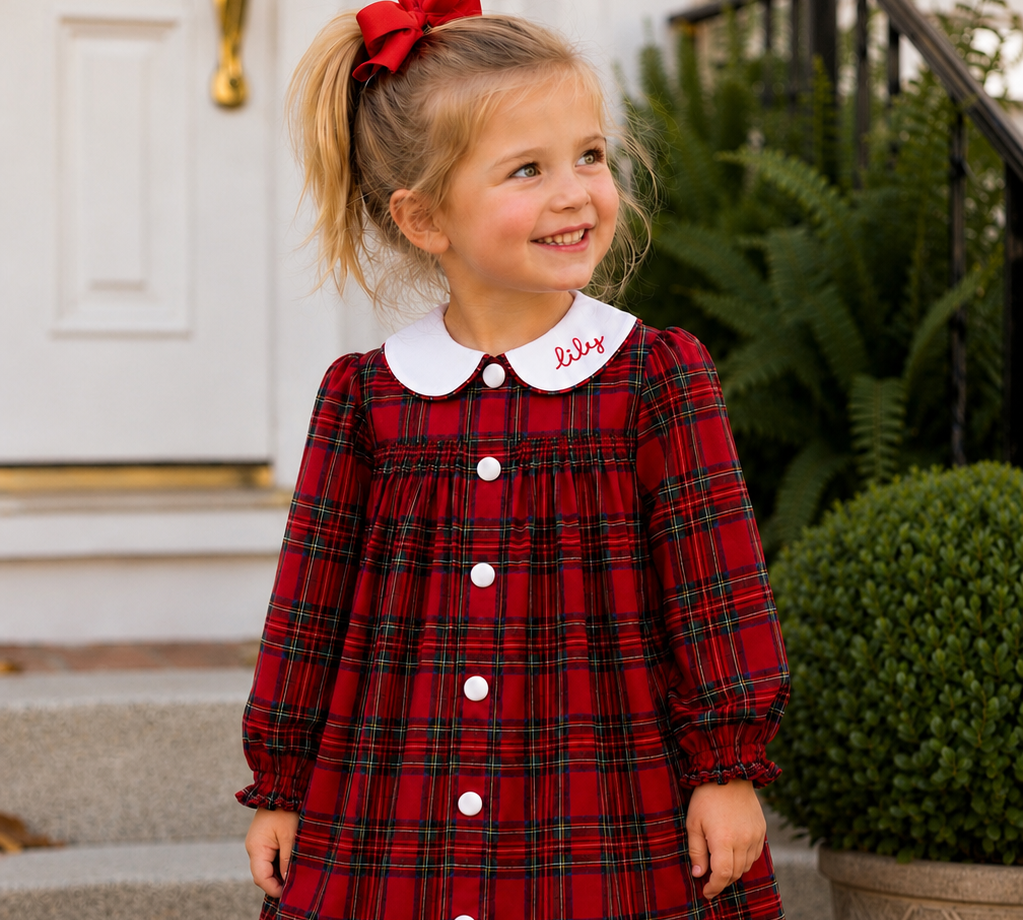 How to Choose a Christmas Outfit Your Child Can Wear More Than Once