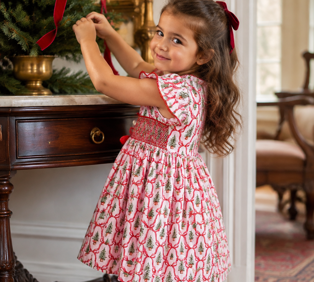 When Should You Order Kids’ Christmas Outfits for Photos and Events?