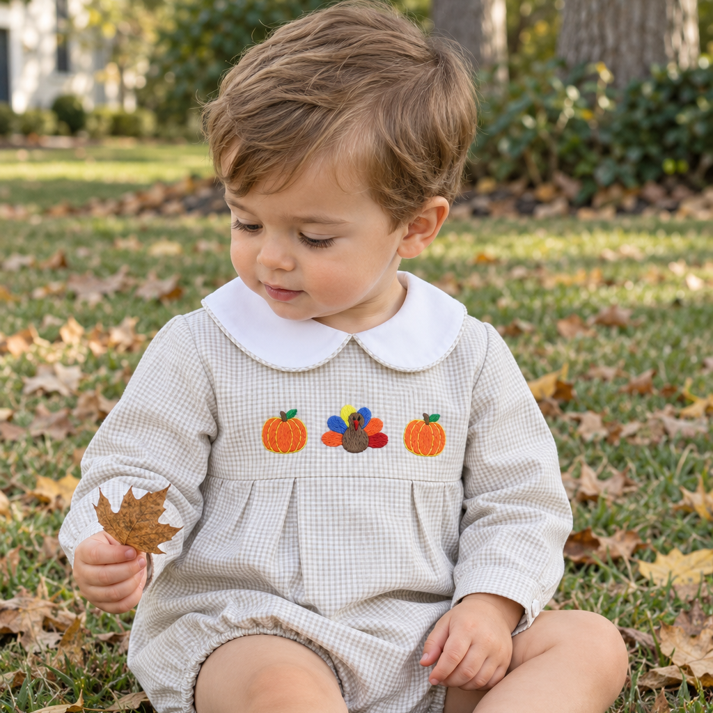 Baby’s First Thanksgiving: Outfit Ideas for Photos, Dinner, and Family Visits