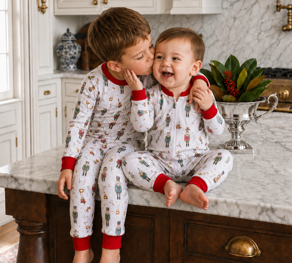 Christmas Morning Outfit Ideas for Babies, Toddlers, and Siblings