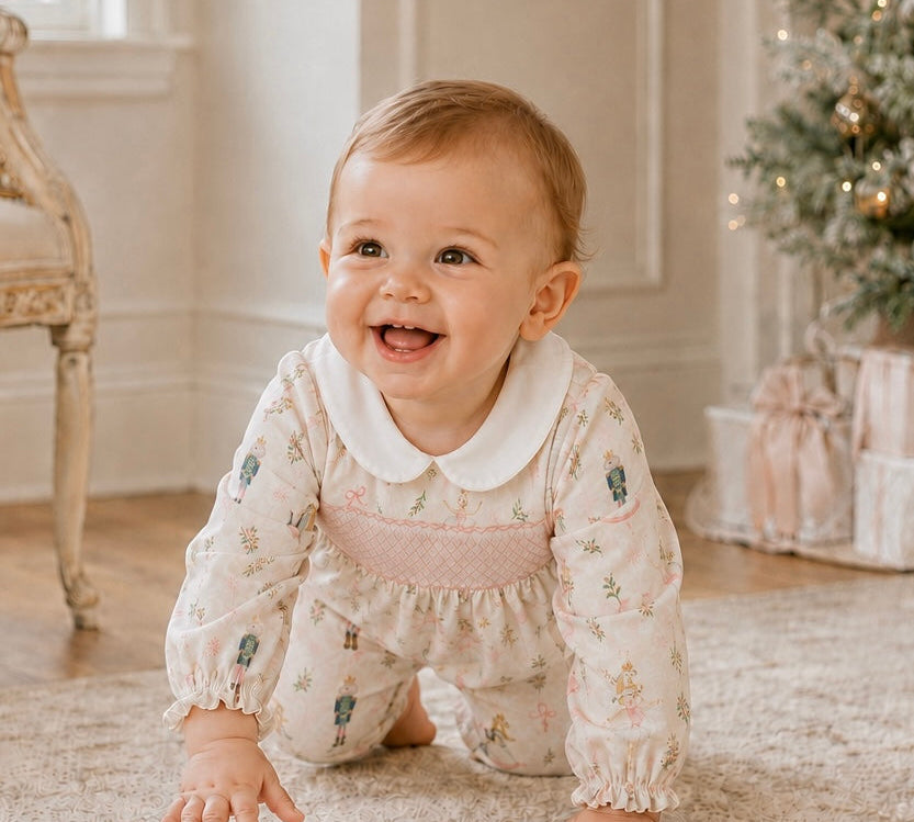Baby’s First Visit With Santa: What to Wear and How to Prepare
