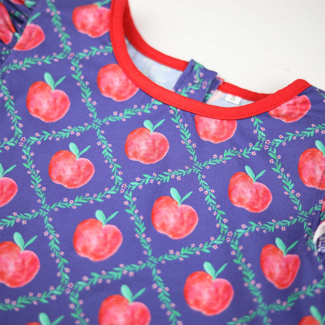 Navyandredapples_detail.jpg
