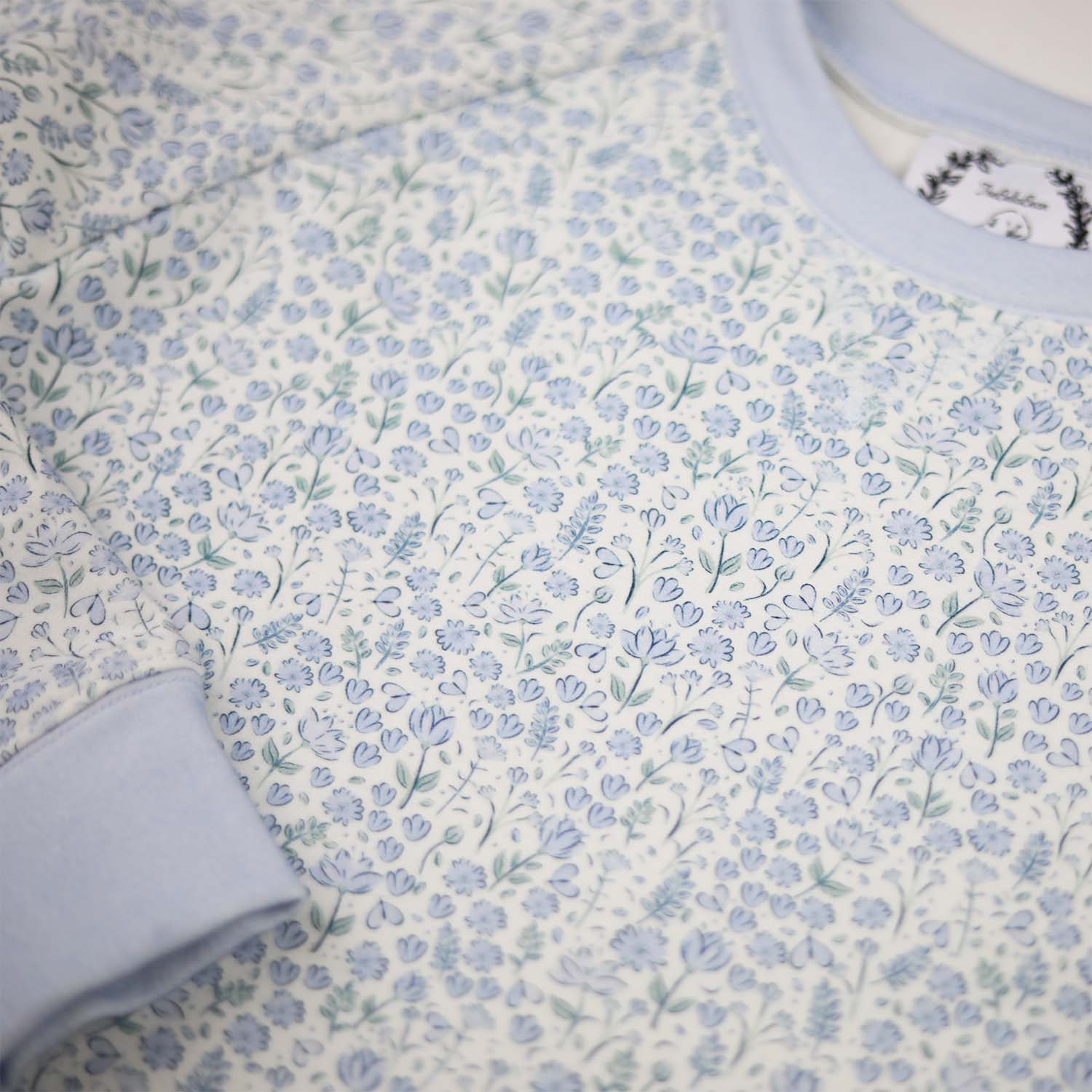 Blue Floral Print Sweatshirt