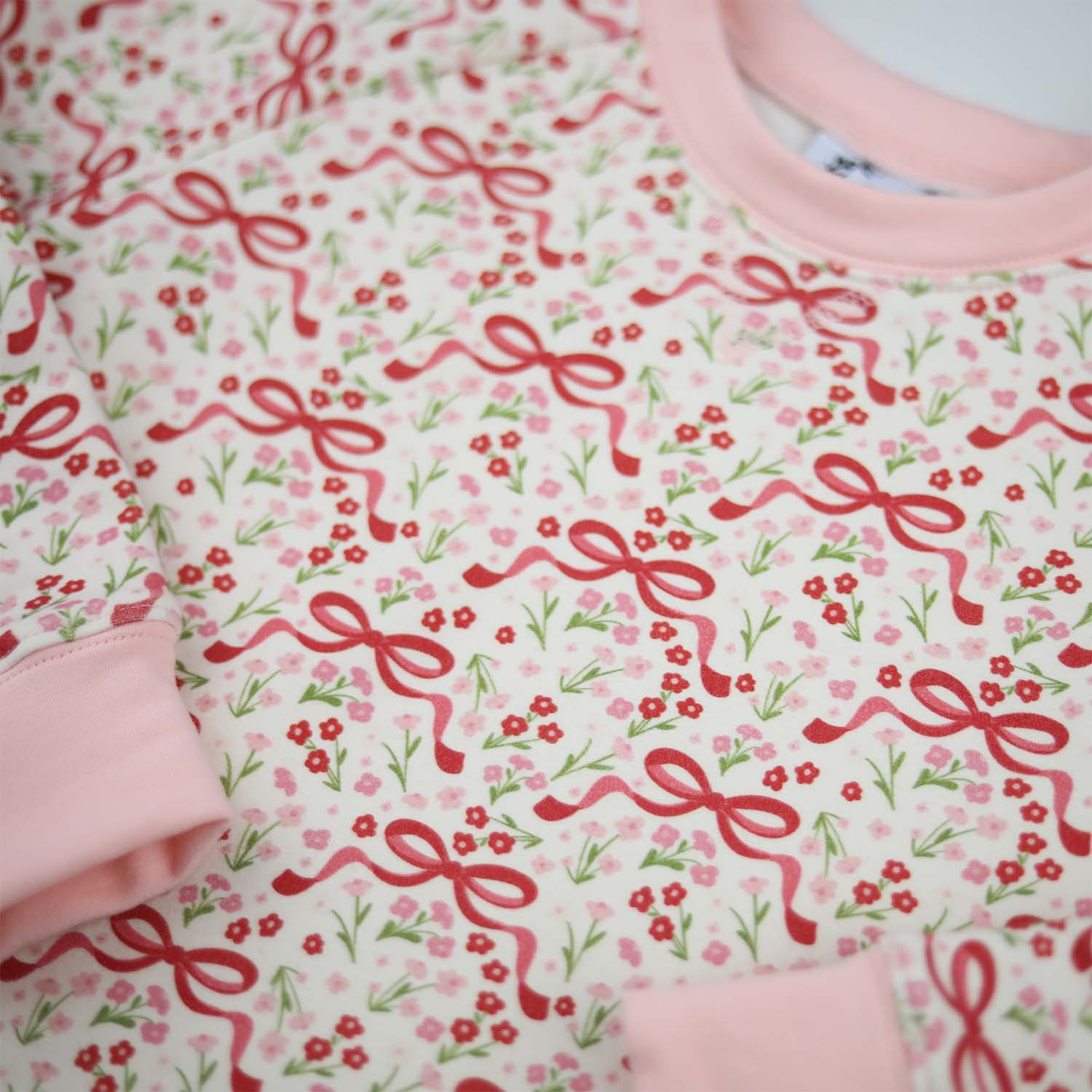 Red Bow Print Sweatshirt