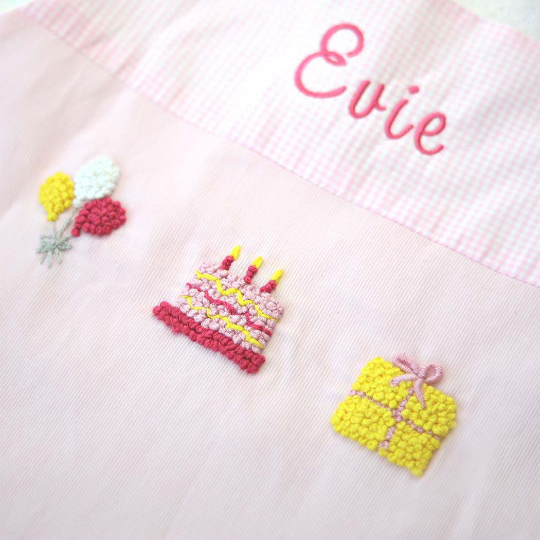 birthday_aprons_girl_detail.jpg